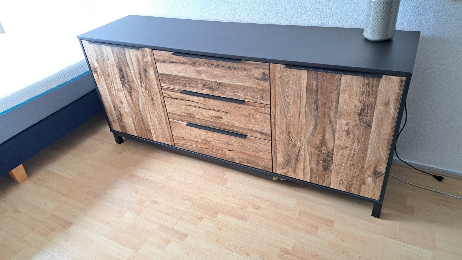 Gratis dressoir - zelf demonteren, Huis en Inrichting, Kasten | Dressoirs, Ophalen, Gebruikt, 150 tot 200 cm, 25 tot 50 cm