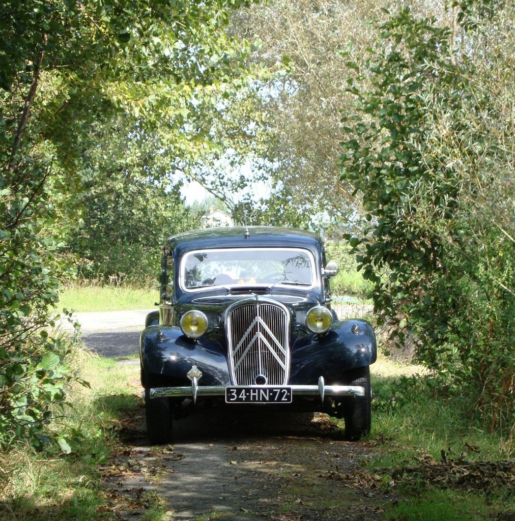 Citroën Traction 11BL,  blauw (petrol), Auto's, Oldtimers, Particulier, Citroën, Benzine, Sedan, Handgeschakeld, Blauw, Grijs