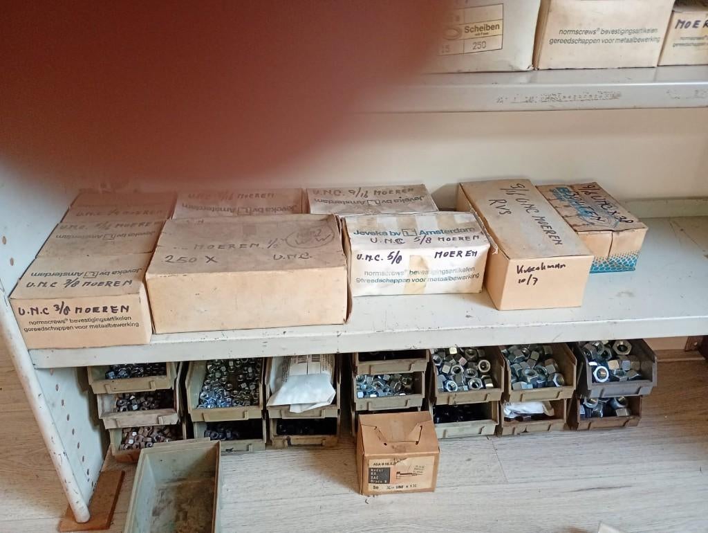 Moeren UNC, bouten, diverse maten., Ophalen of Verzenden, Minder dan 50 mm, Bouten of Moeren