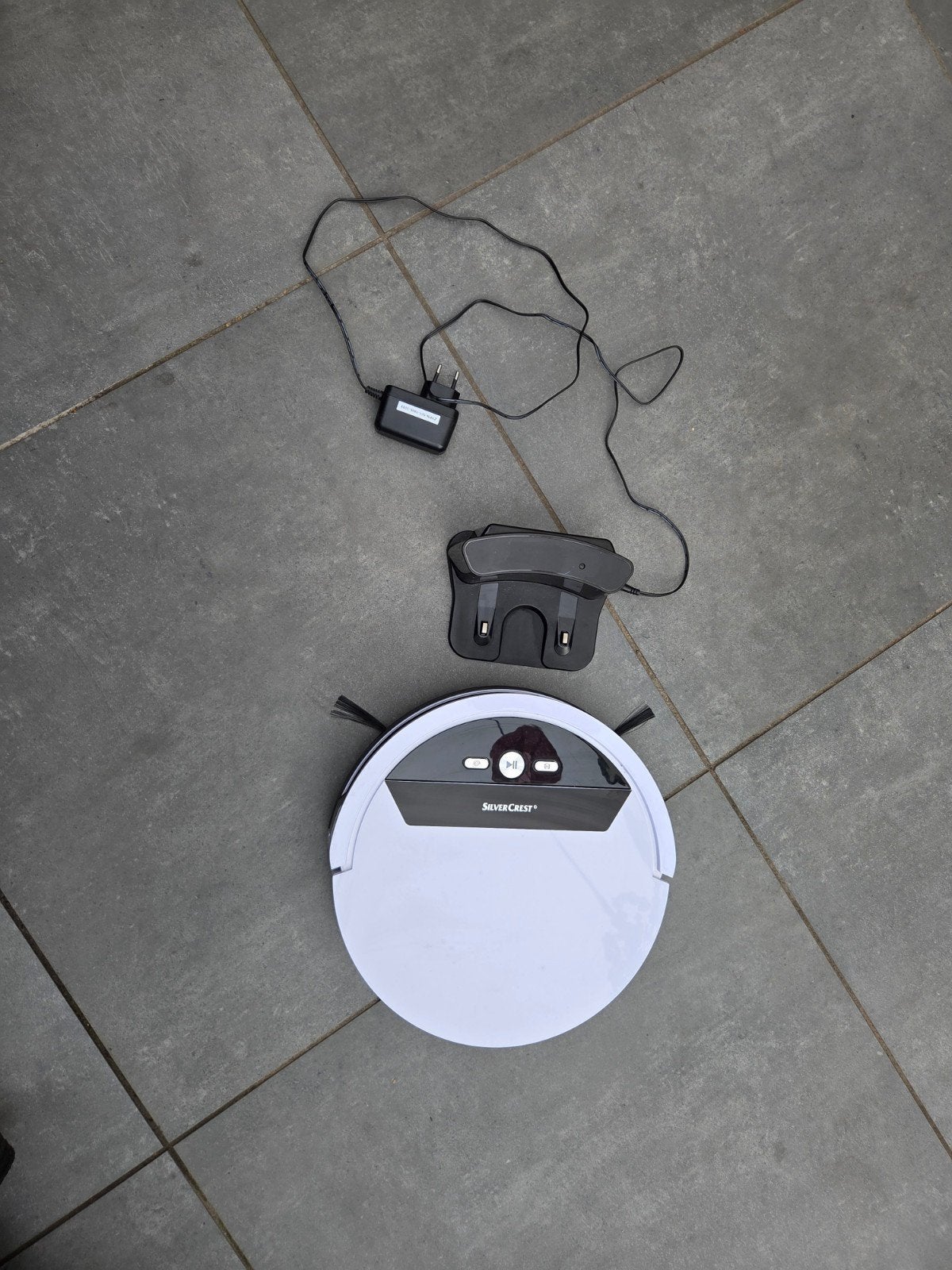 SilverCrest Robotstofzuiger SSWR A1 - Wit, Witgoed en Apparatuur, Stofzuigers, Overige merken, Ophalen of Verzenden, Zo goed als nieuw