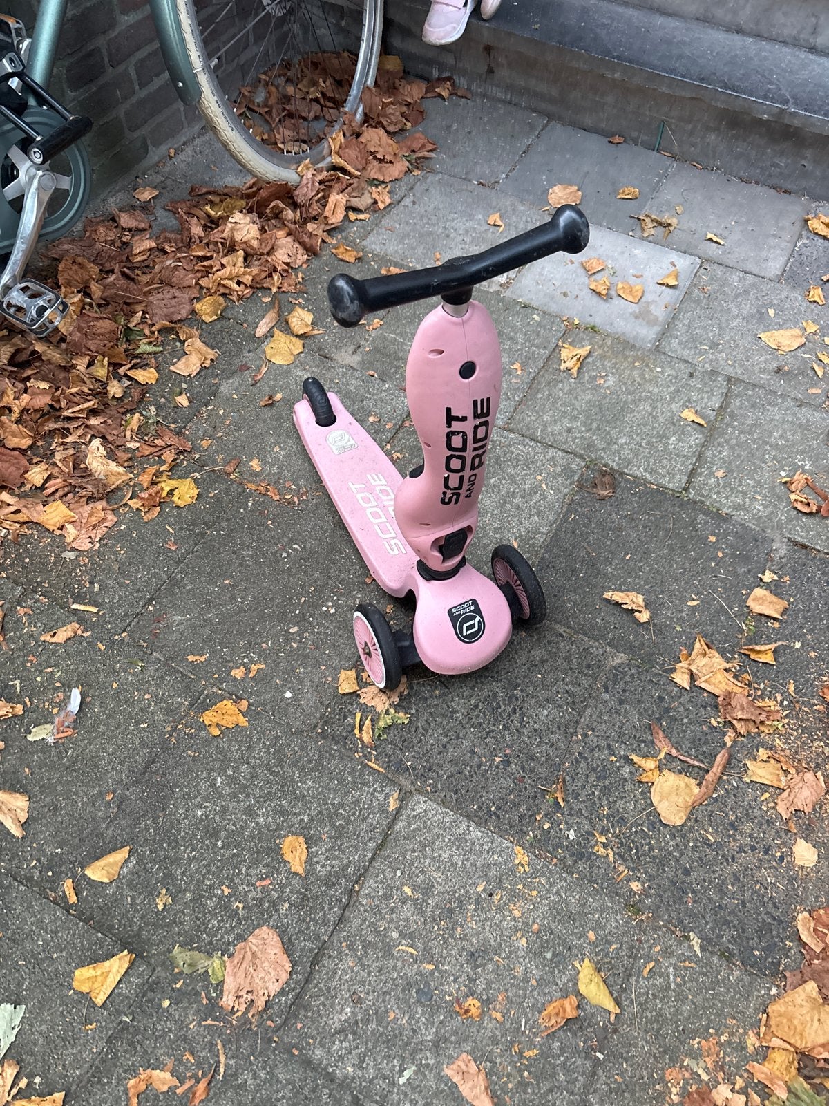 Roze Scoot and Ride Highwaykick 1 step/loopfiets, Ophalen of Verzenden, Gebruikt, Gewone step
