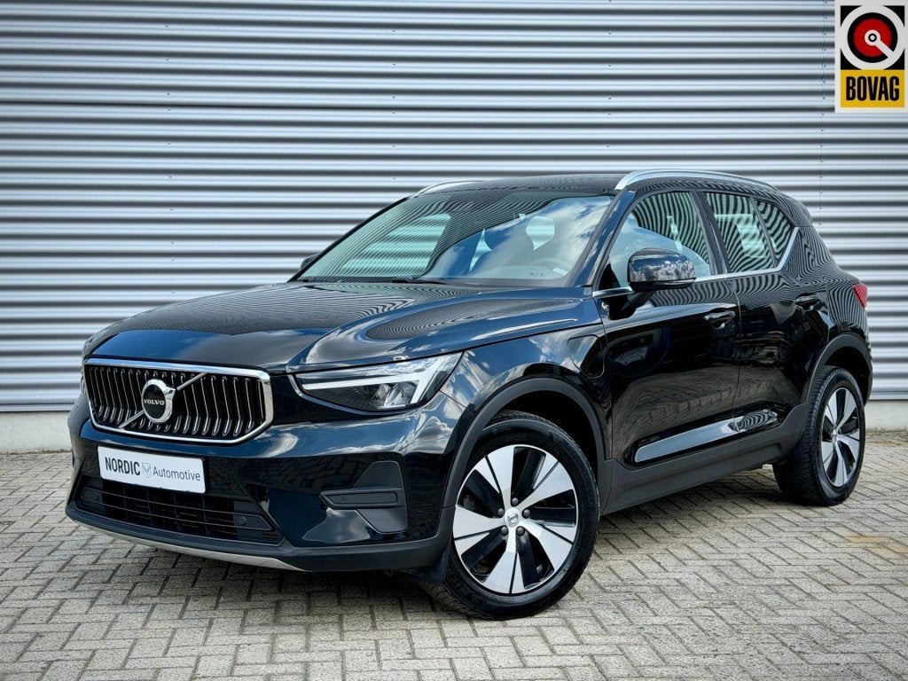 Volvo XC40 1.5 T4 BRIGHT PLUG IN HYBRID 211 PK  FACELIFT CAM, Auto's, Automaat, Euro 6, Met garantie (alle), Zwart