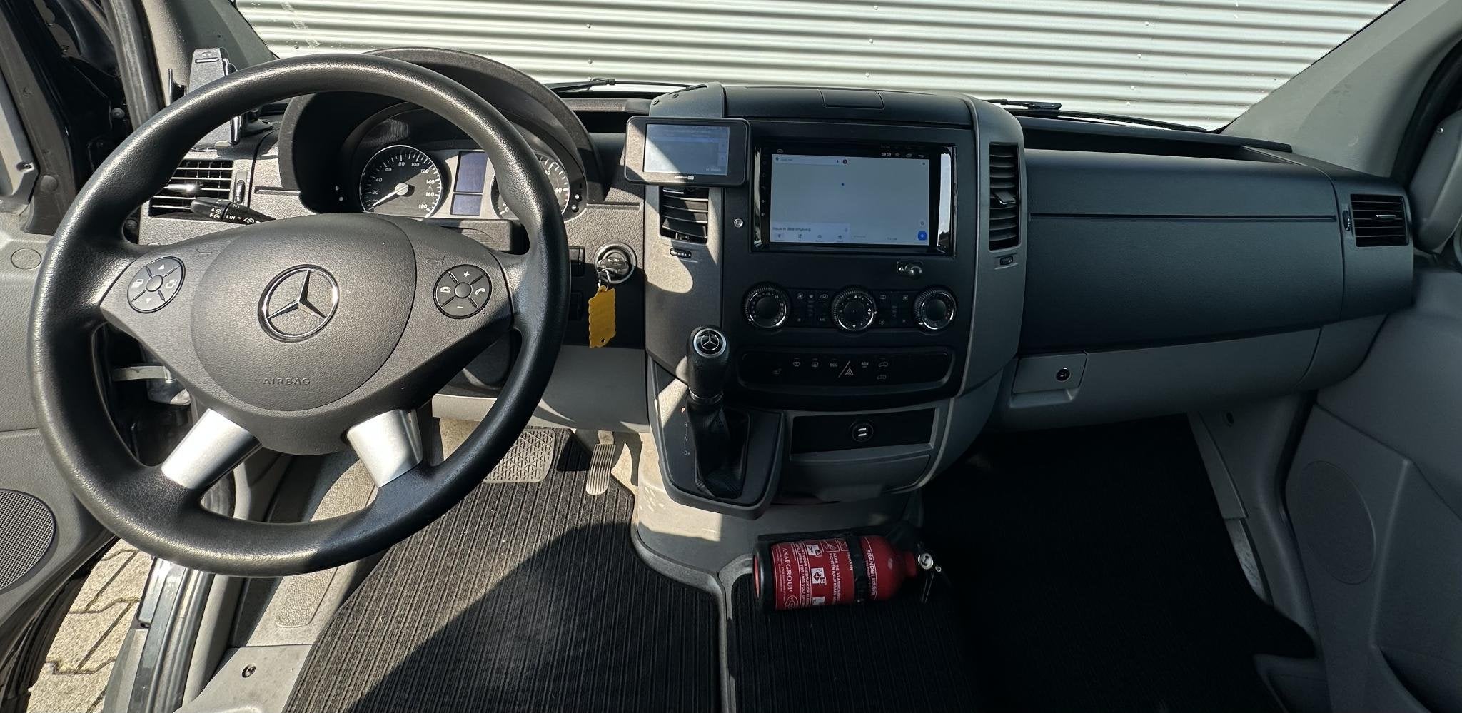 Mercedes-Benz Sprinter 213 2.2 BlueTEC Automaat personenbus, Auto's, Automaat, Gebruikt, 2489 kg, Zwart