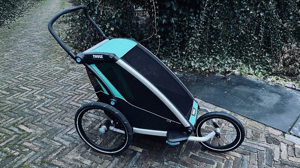 Thule Chariot Lite 1 + Jogging Kit, Fietsen en Brommers, Fietsaccessoires | Aanhangers en Karren, Opvouwbaar, 20 tot 40 kg, Ophalen of Verzenden