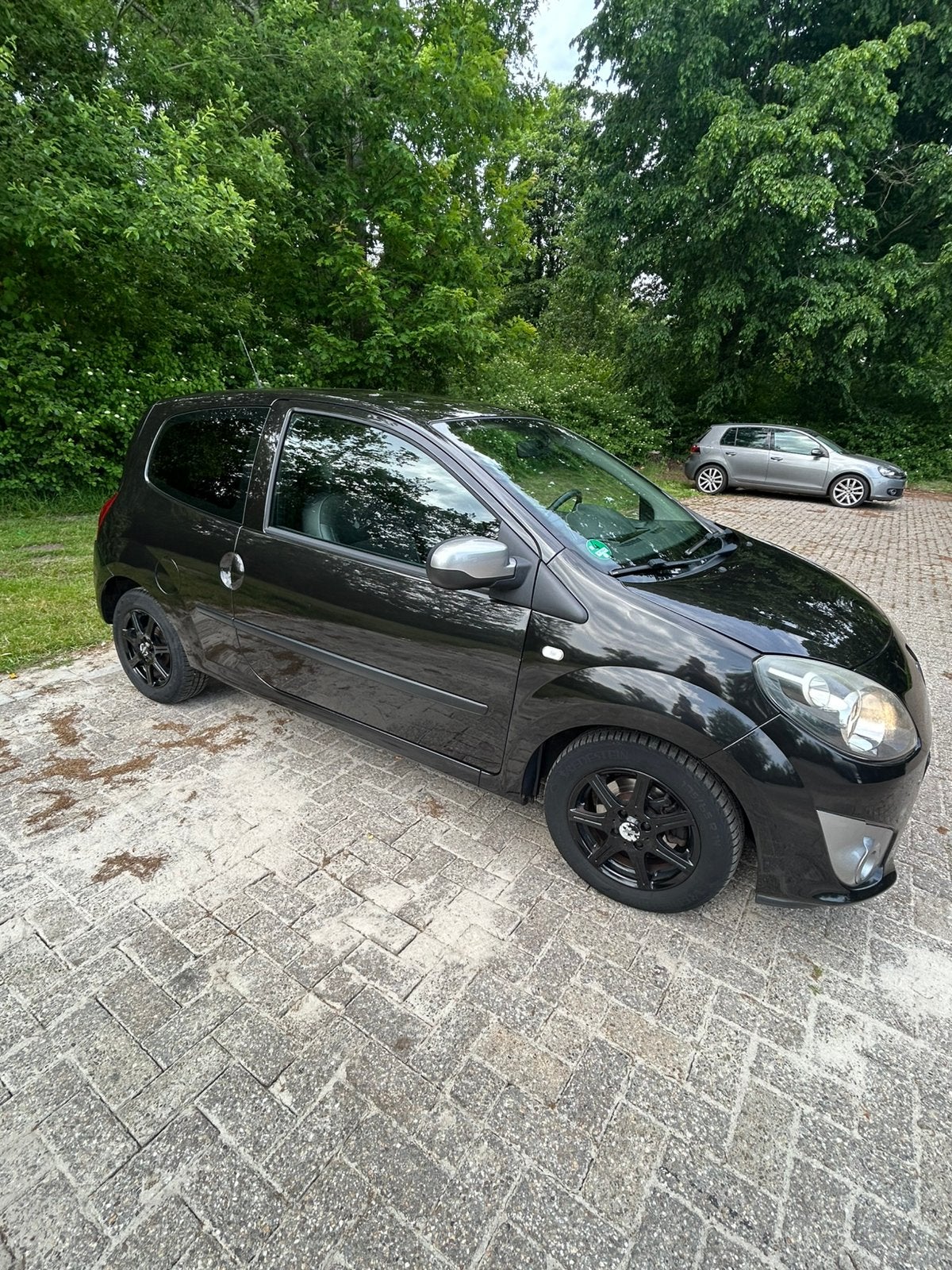 Renault Twingo 1.2 16V 2012 Zwart, Auto's, Twingo, 74 pk, Zwart, 4 cilinders