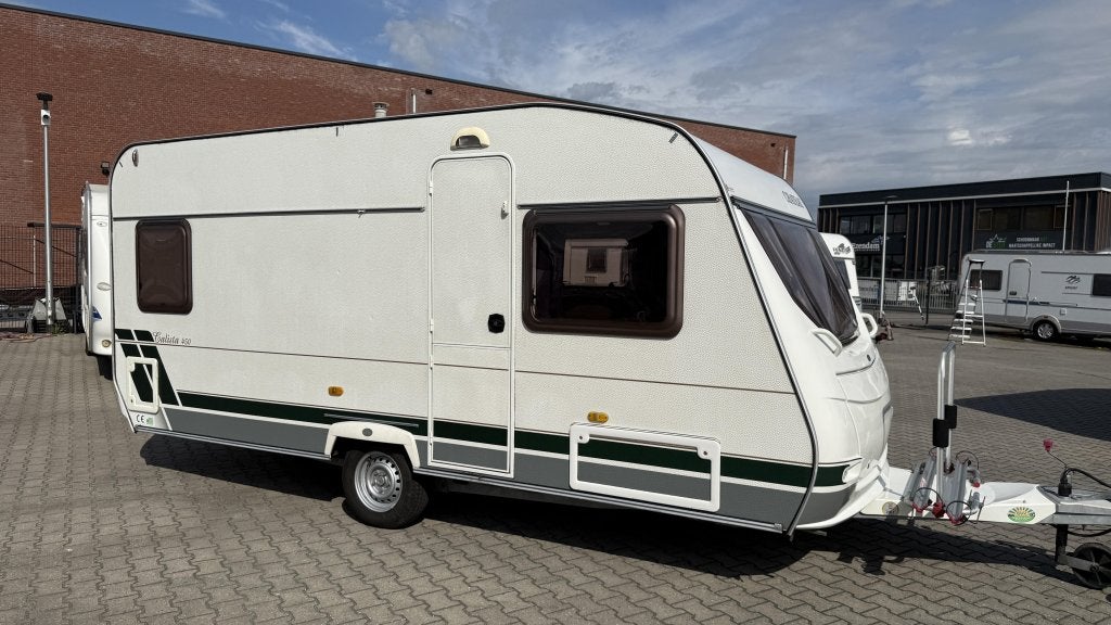 Chateau Calista 450 FHU bouwjaar 2004 met voortent, Caravans en Kamperen, Chateau, Rondzit, Bedrijf, 750 - 1000 kg