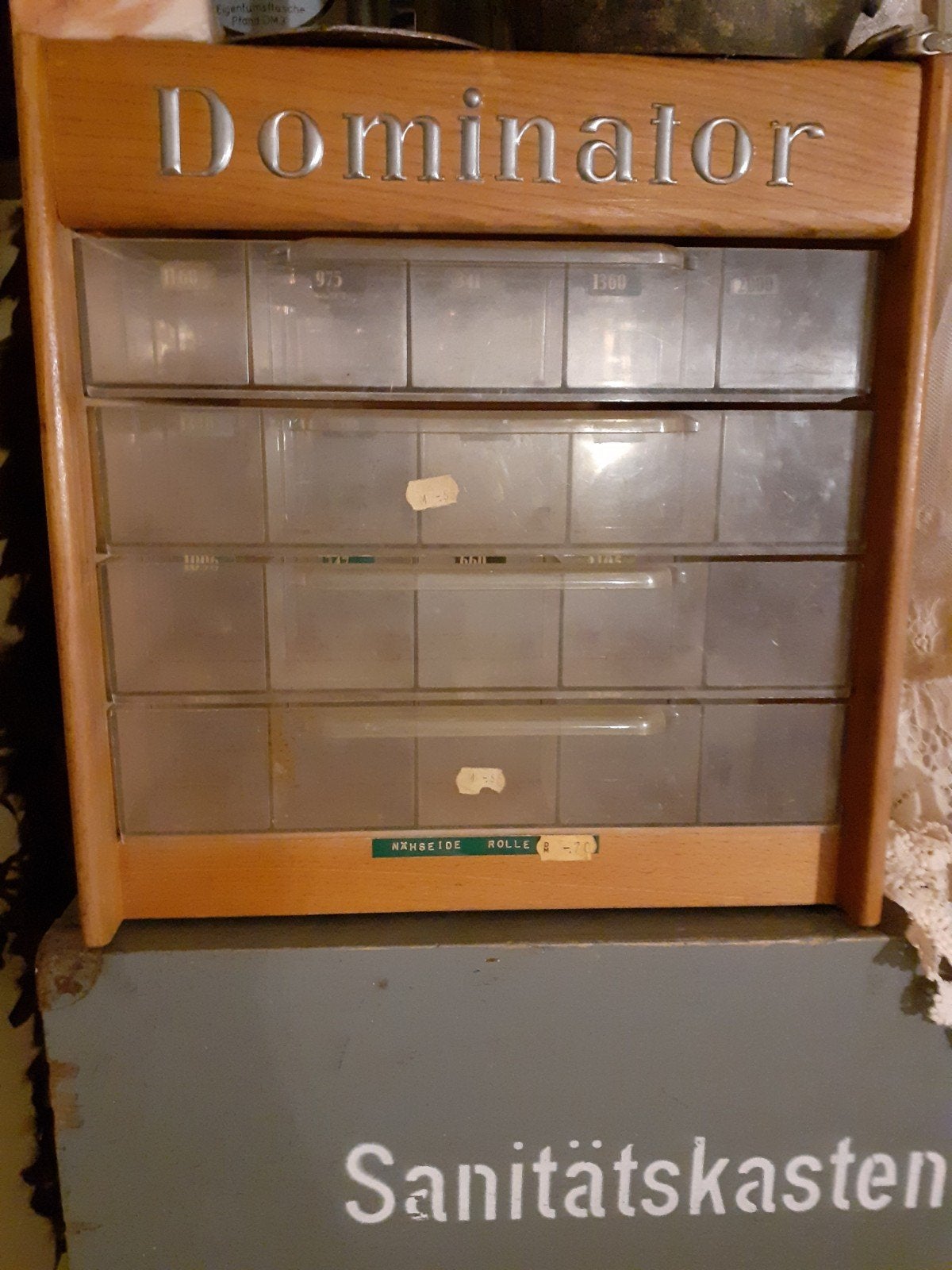 antiek brocante DOMINATOR fourniturenkastje, Ophalen of Verzenden