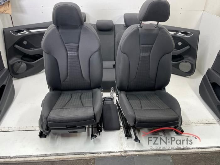 Audi A3 8V5 Sedan Interieur Stof Sport Verwarmbaar Compleet, Auto-onderdelen, Interieur en Bekleding, Ophalen of Verzenden, Gebruikt
