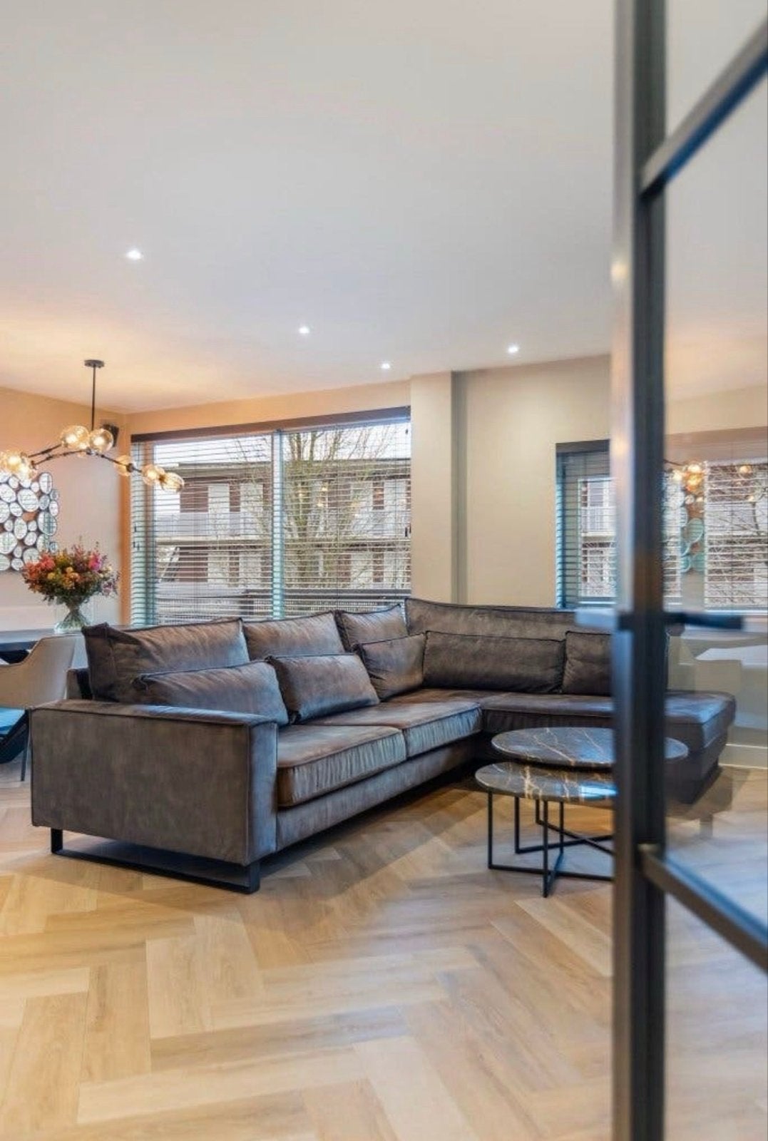 Mooi hoekbankstel Saint-Laurent - Antracietgrijs Velvet, Huis en Inrichting, Banken | Bankstellen, Ophalen, Gebruikt, 100 tot 125 cm