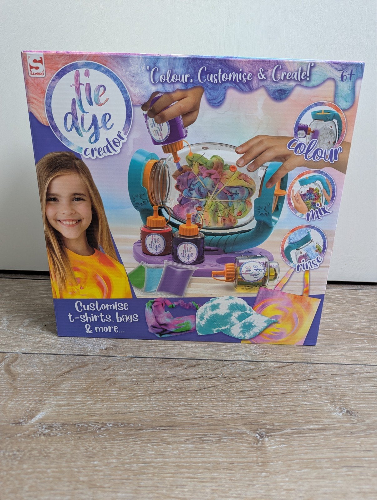 Tie Dye Creator Set - Maak je eigen Tie Dye kleding!, Ophalen of Verzenden, Zo goed als nieuw, Knutselen