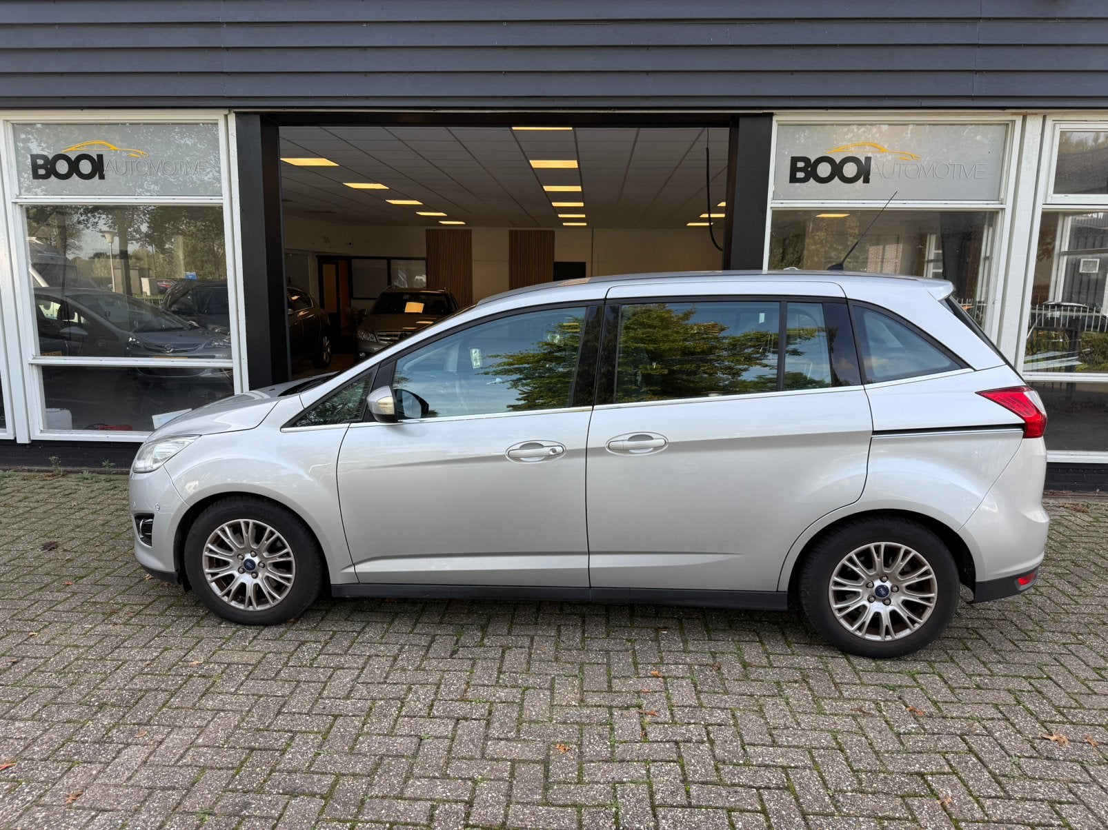 Ford Grand C-Max 2.0 Tdci 7 pers EXPORT PRIJS automaat, Auto's, Stof, Zwart, 4 cilinders, 7 stoelen