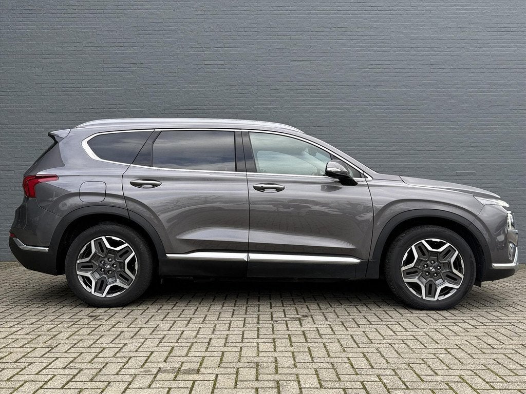 Hyundai Santa Fe 1.6 T-GDi PHEV 265pk Aut. (7-zitter) Premiu, Auto's, Hyundai, Automaat, 1350 kg, Gebruikt, 4 cilinders