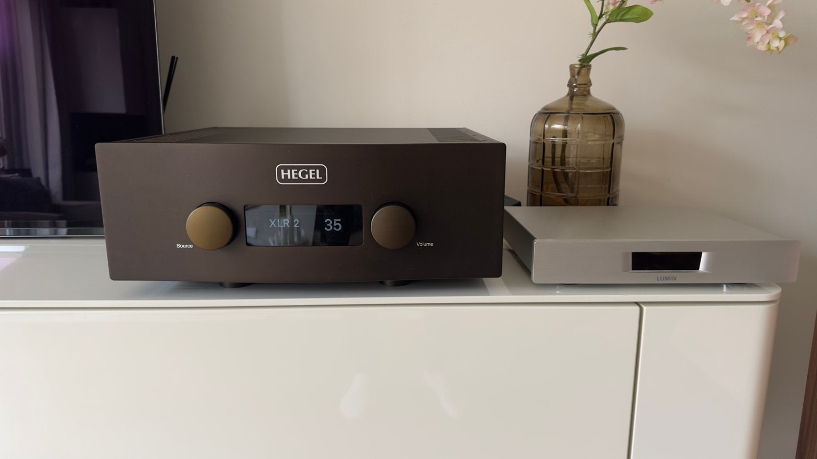Hegel H590 Reference Integrated Amplifier, Ophalen of Verzenden, Zo goed als nieuw, 120 watt of meer, Overige merken