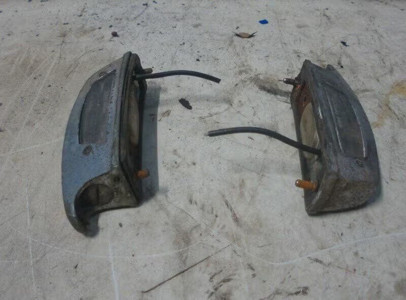 KENTEKENPLAATVERLICHTING SET LINKS EN RECHTS Ponton (W180), Gebruikt, Mercedes-Benz AG, Ophalen of Verzenden, Dialog.mb@mercedes-benz.com