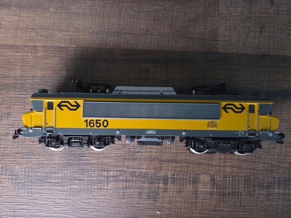 Märklin 3526 NS Locomotief 1650 Den Haag, Wisselstroom, Gebruikt, Locomotief, Ophalen of Verzenden