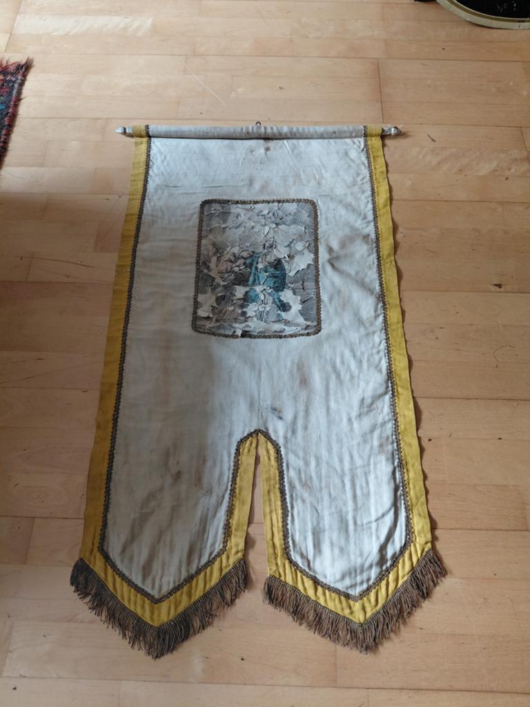 Ceremoniële processievaandel, Ophalen of Verzenden
