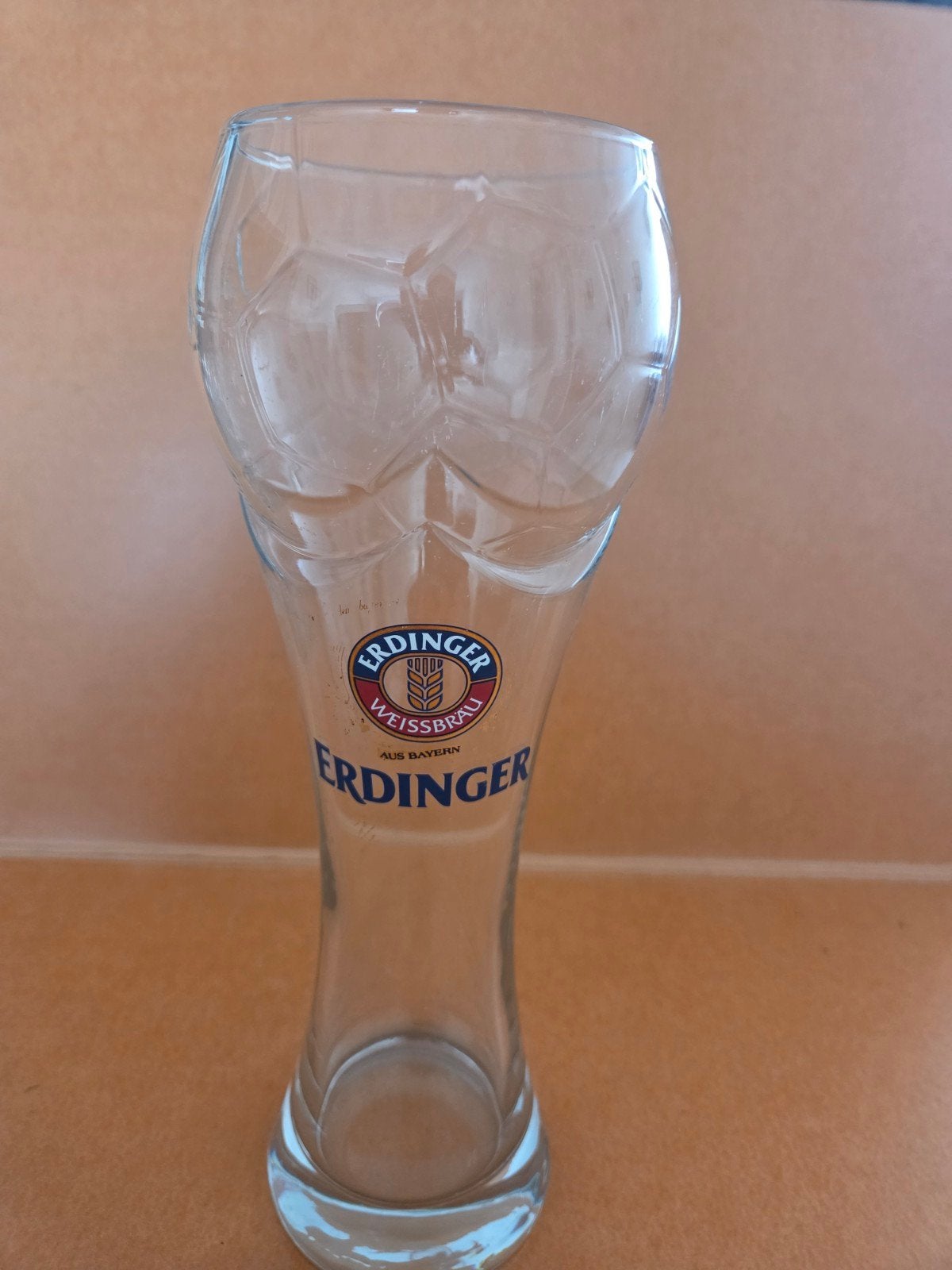 Erdinger Weissbier glas - Voetbal design, Ophalen of Verzenden, Overige merken, Glas, Overige typen