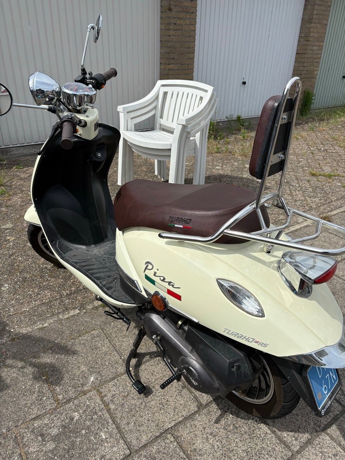 Zo goed als nieuwe Turbho Pisa scooter, Ophalen, Zo goed als nieuw, Benzine, Overige merken