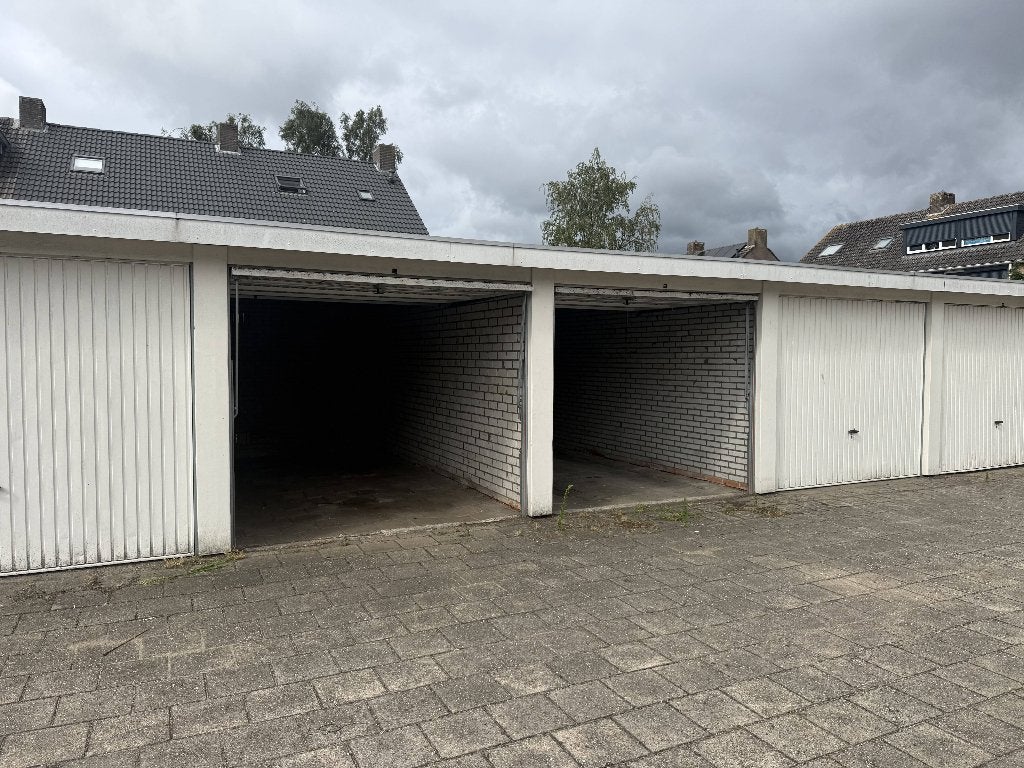 In Apeldoorn te Koop! Laatste 2 Garageboxen!