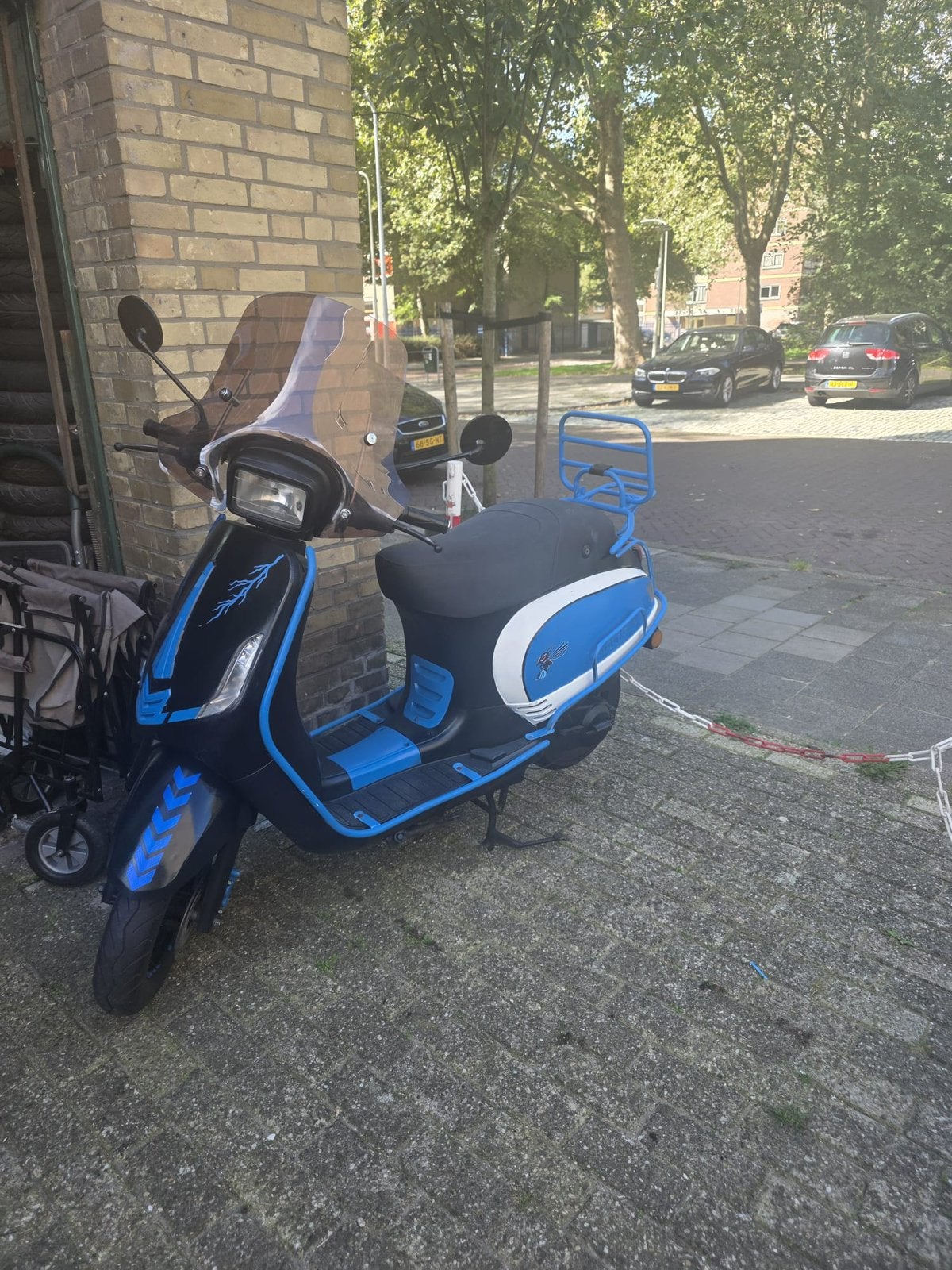 LA SOURIS VESPELINI 50cc scooter - Gele plaat - Custom, Ophalen, Zo goed als nieuw, Benzine, Overige merken