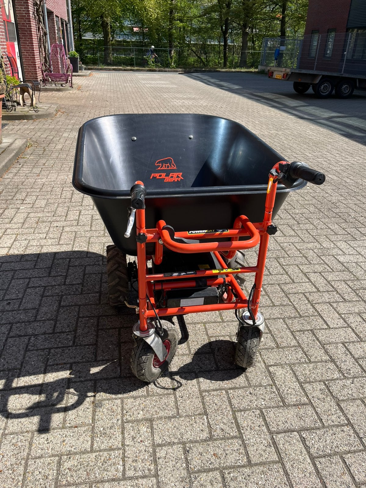 Kruiwagen elektrisch, Tuin en Terras, Ophalen, Zo goed als nieuw, Elektrisch, Tweewielig