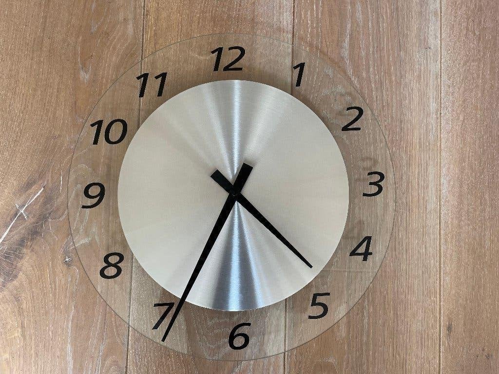 Wandklok, Ophalen of Verzenden, Zo goed als nieuw, Wandklok