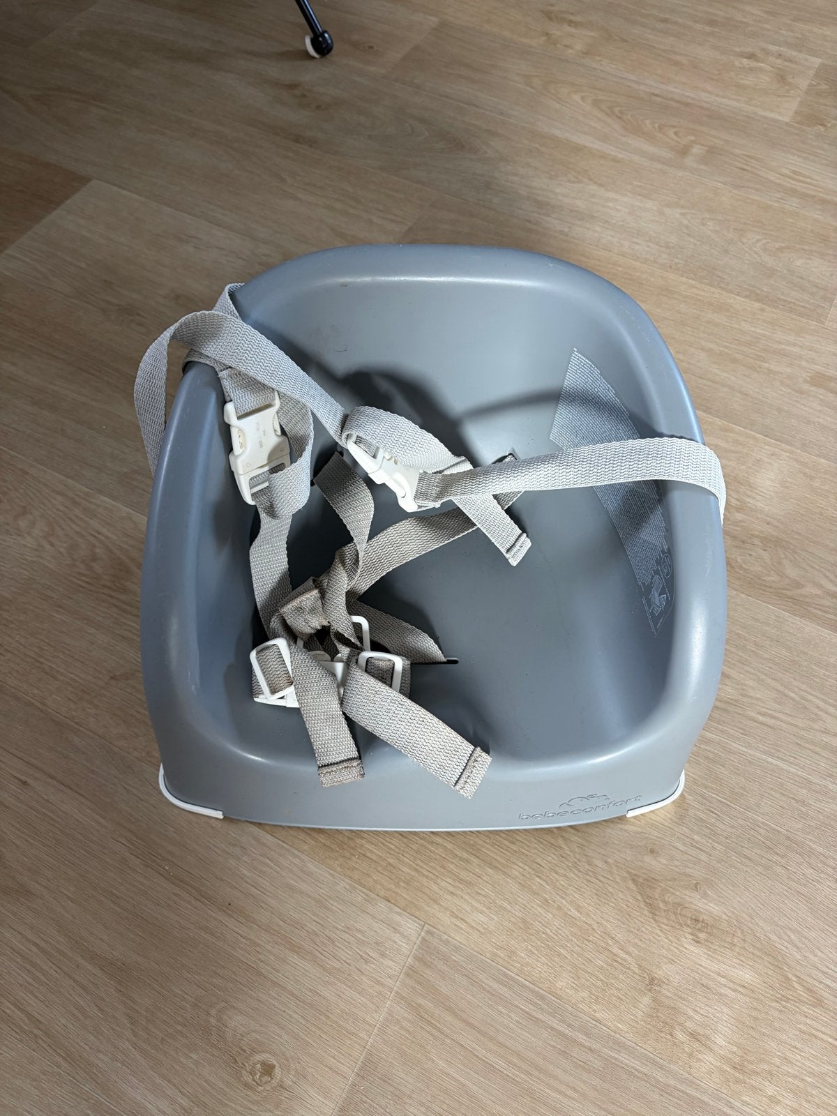 Bébé Confort Zitverhoger met Tuigje voor Kind, Kinderen en Baby's, Ophalen, Gebruikt, Overige typen, Gordel(s)