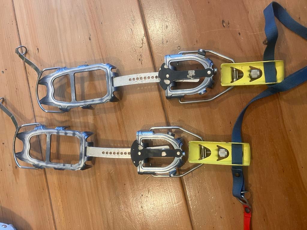 Stijgijzers voor bergwandelen en klimmen automaat, Sport en Fitness, Bergsport en Wandelen, Ophalen of Verzenden, Gebruikt, Overige typen