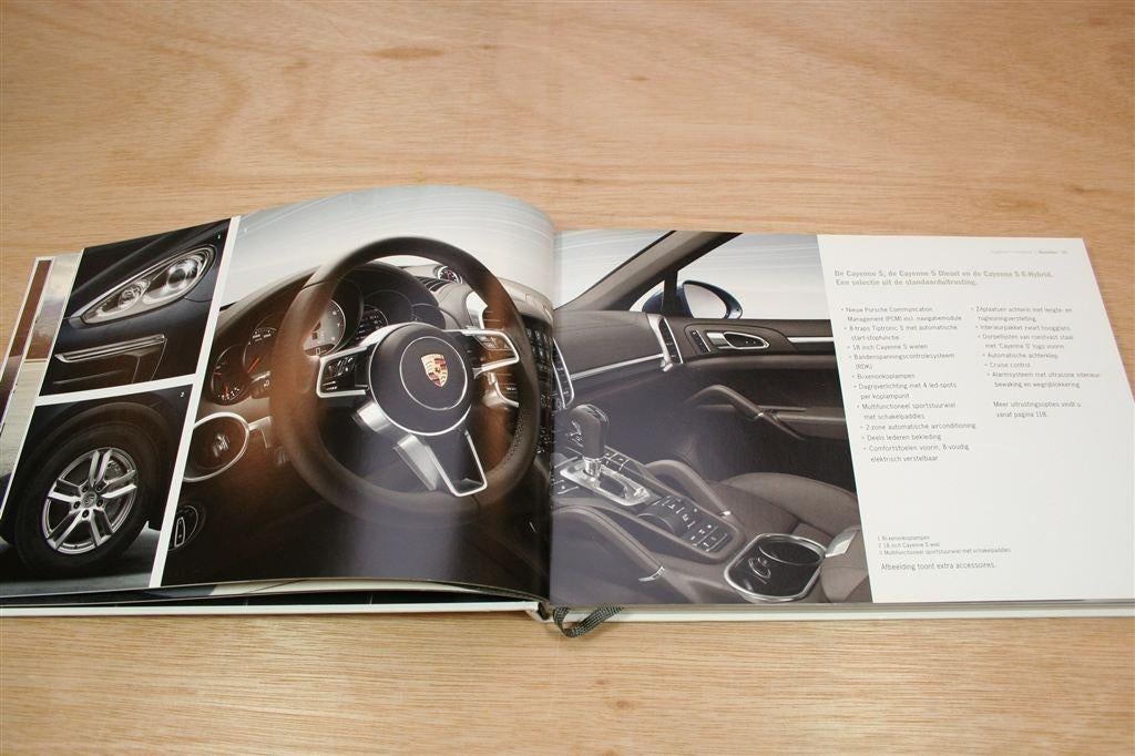 Porsche Cayenne – Luxe Brochure Enthousiast, Boeken, Auto's | Boeken, Ophalen of Verzenden, Zo goed als nieuw, Porsche
