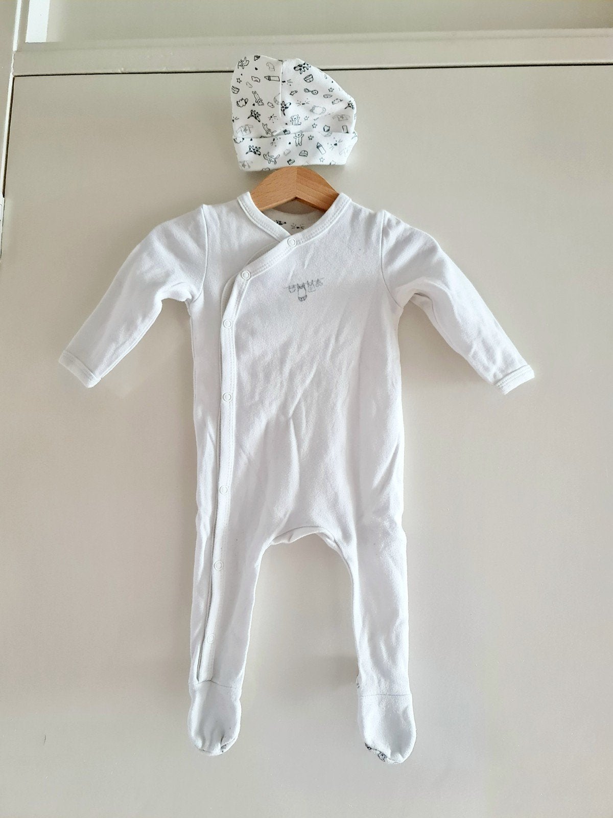 Boxpakje / pyjama maat 62 met mutsje, Kinderen en Baby's, Babykleding | Maat 62, Jongetje of Meisje, Ophalen of Verzenden, Zo goed als nieuw