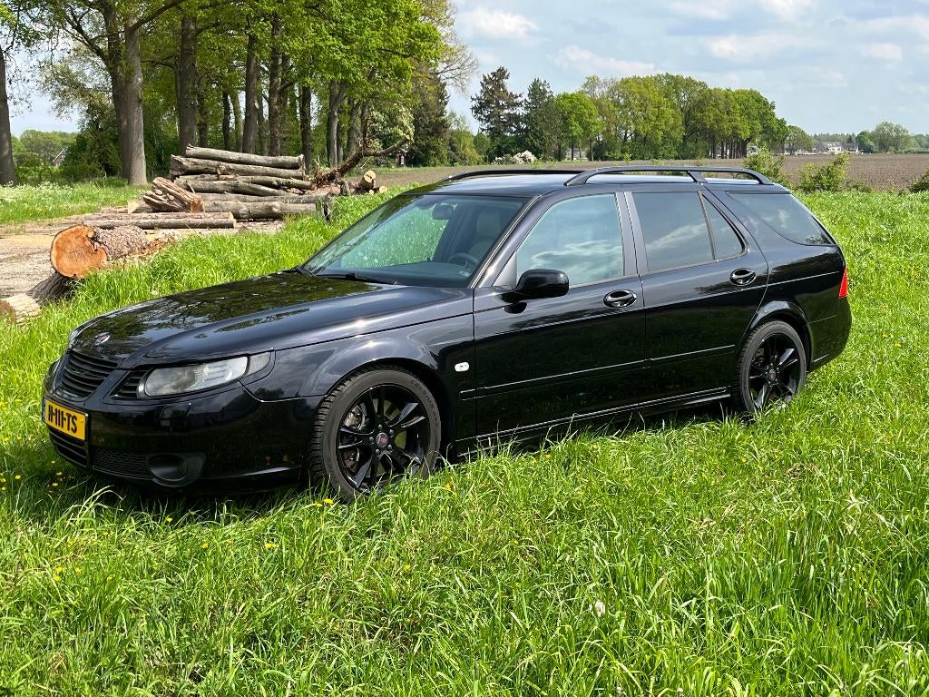 Saab 9-5 2.3 Turbo Aero Sport Estate AUT 2008 Zwart, Auto's, Saab, 1800 kg, 1800 kg, Beige, 4 cilinders