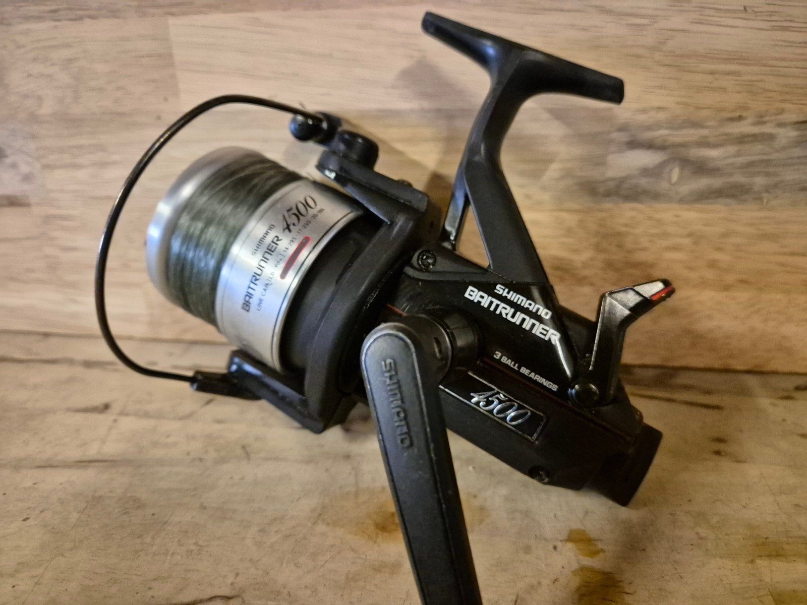 shimano baitrunner 4500, Watersport en Boten, Ophalen of Verzenden, Zo goed als nieuw, Molen