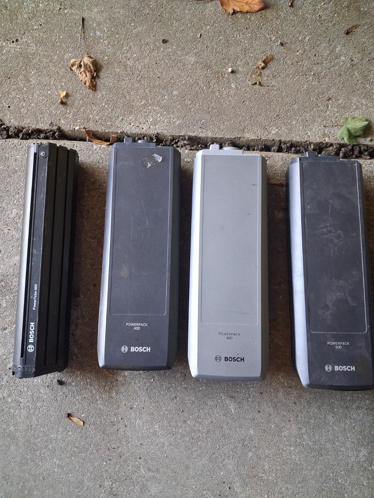 Te koop 4 defecte bosch accu's, Gebruikt