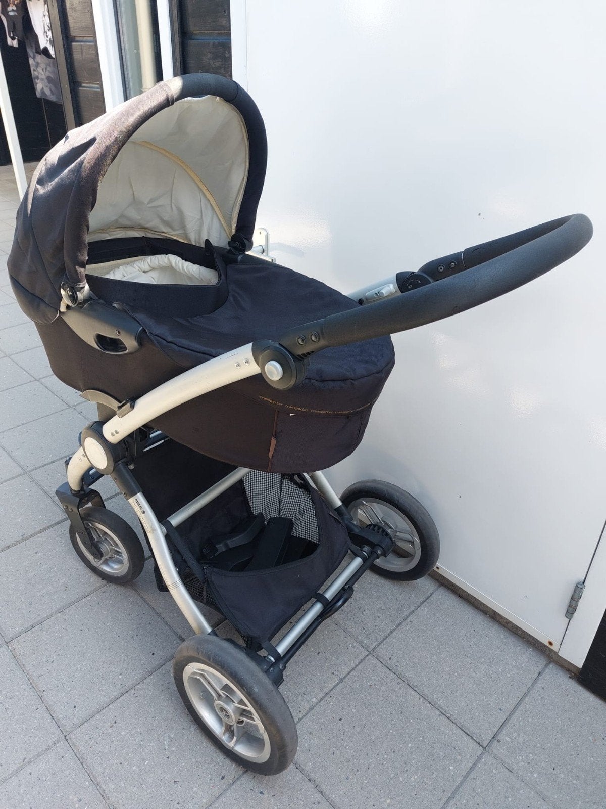 te koop mutsy wandel kinderwagen met reiswieg, Ophalen, Mutsy, Met reiswieg