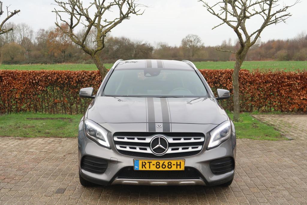 Mercedes-Benz GLA-klasse 180, Gebruikt, 4 cilinders, Leder en Stof, 122 pk