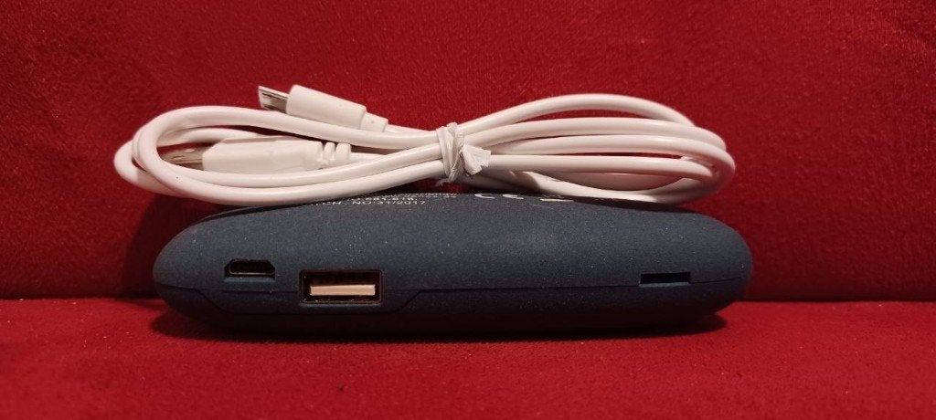 Powerbank, Ophalen of Verzenden, Zo goed als nieuw, Xenos
