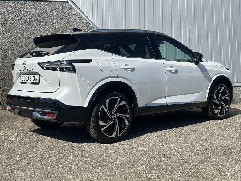 Nissan Qashqai 1.3 MHEV Xtronic Tekna Plus Automaat / 1800kg, Automatische klimaatregeling, Euro 6, 4 cilinders, Wit