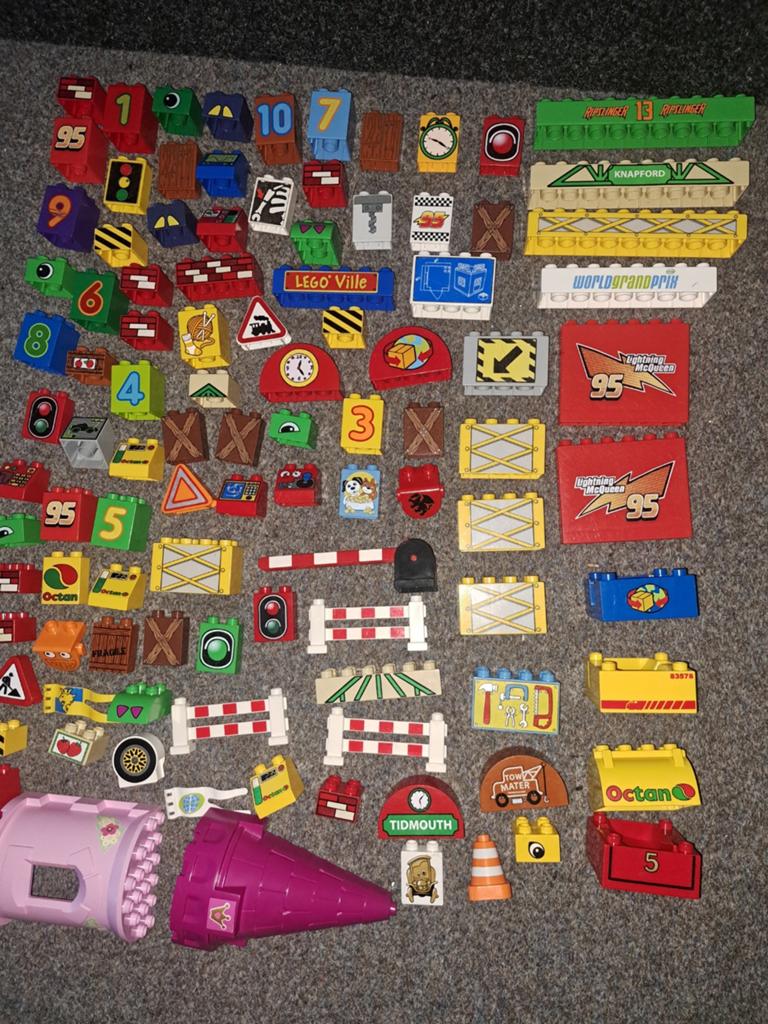 DUPLO LEGO. Heel veel sets, Kinderen en Baby's, Speelgoed | Duplo en Lego, Compleet, Ophalen of Verzenden, Zo goed als nieuw, Complete set