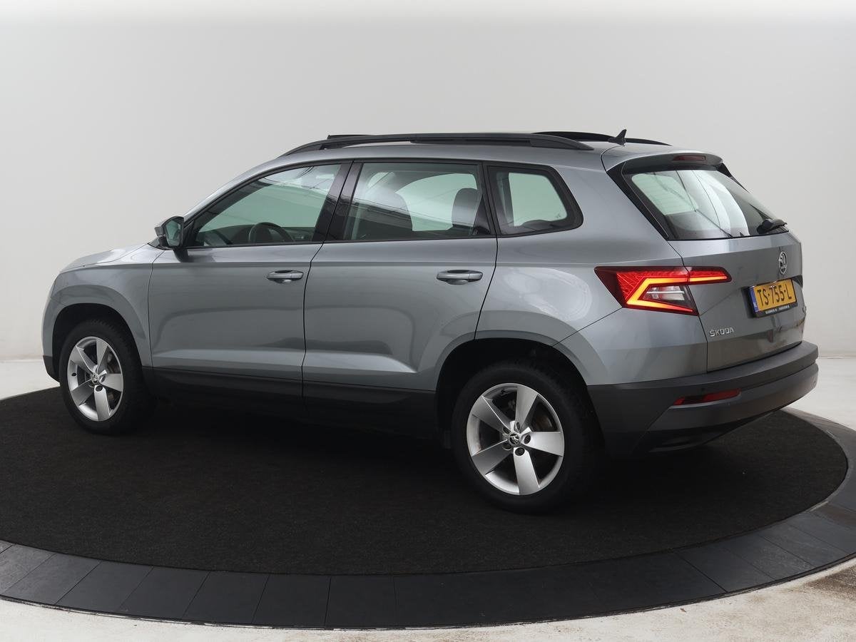 Skoda Karoq 1.5 TSI ACT Ambition Business | Panoramadak | Pa, Auto's, Stof, 4 cilinders, 150 pk, Bedrijf