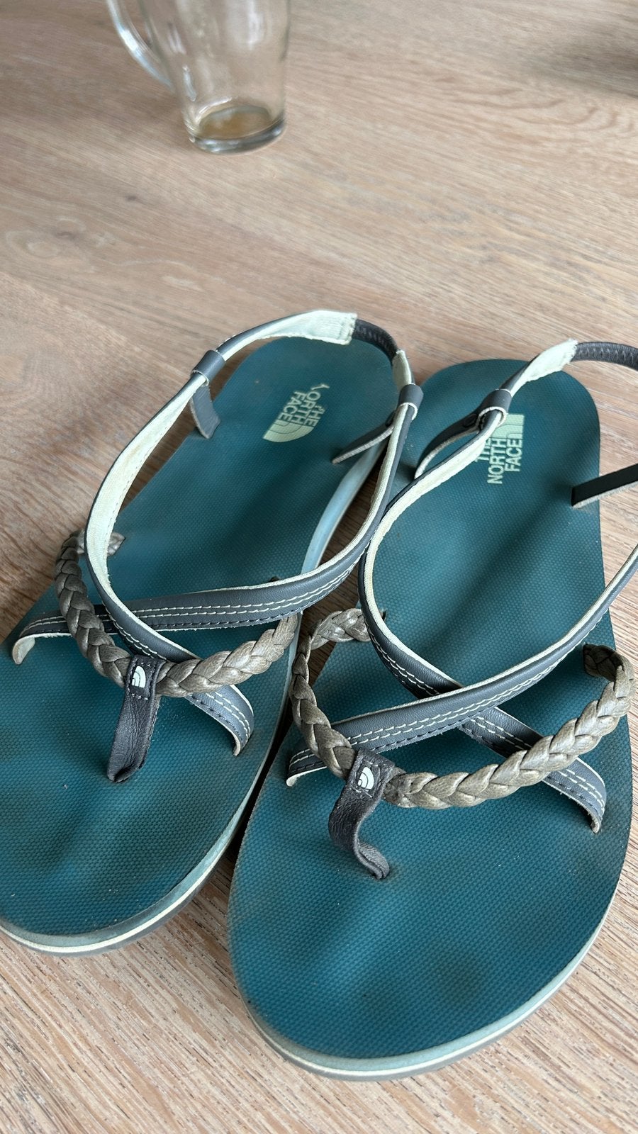 The North Face sandalen mt 39, Ophalen of Verzenden, Zo goed als nieuw, Zwart, Sandalen of Muiltjes