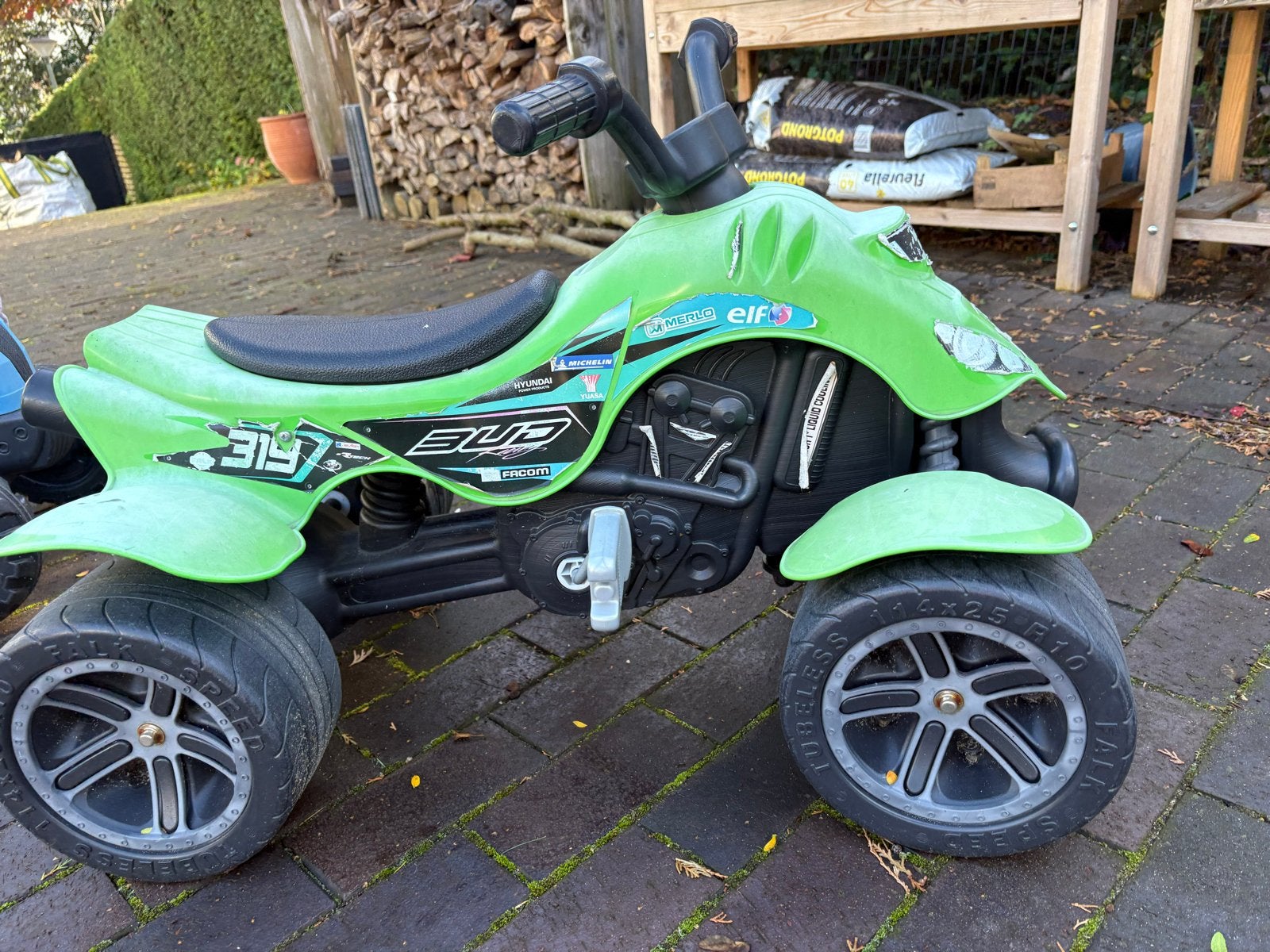 Leuke kinderquad - Zo goed als nieuw met nieuwe stickers, Zo goed als nieuw