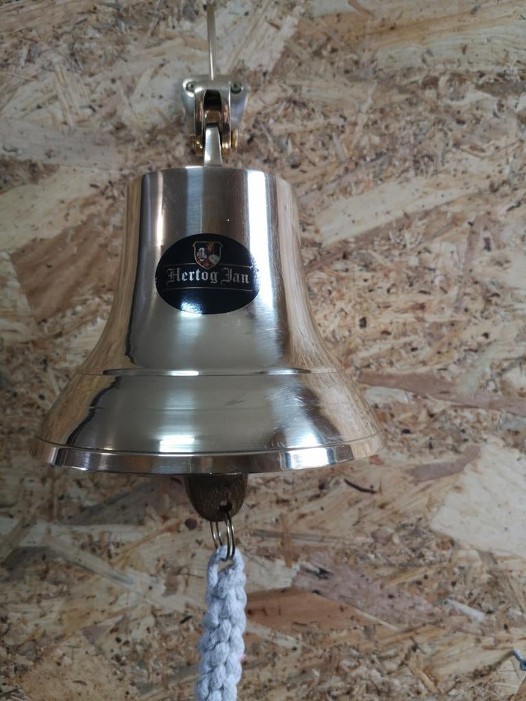 Mooie nieuwe HERTOG JAN messing café bel/bar bel, Ophalen of Verzenden, Nieuw, Overige typen, Hertog Jan