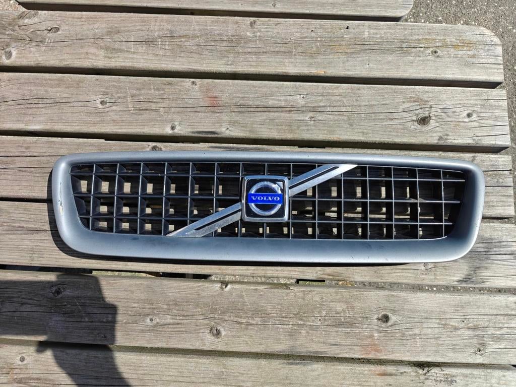 Volvo V70R grill, Gebruikt, Voor, Ophalen of Verzenden, Volvo