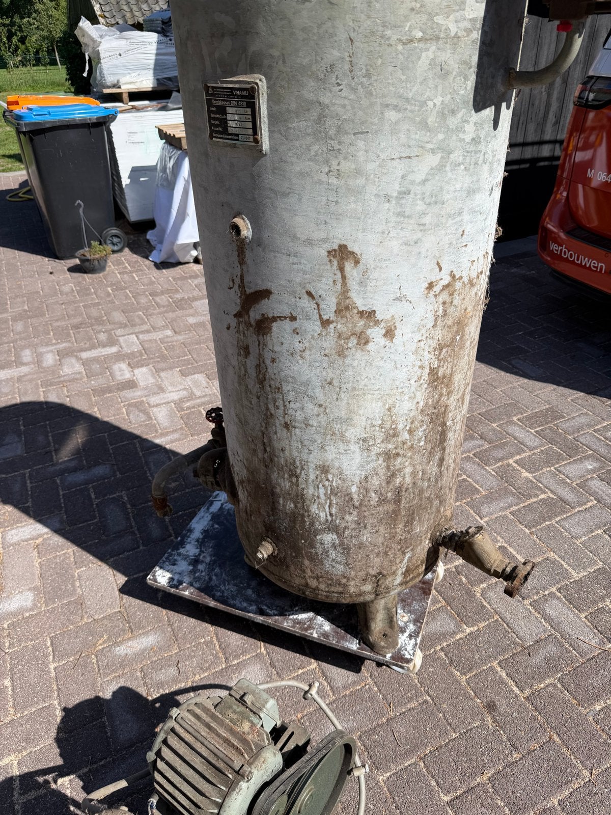Oude waterpomp met drukvat (Vihamij, 1963), Ophalen, Gebruikt, Elektrisch, Hydrofoorpomp