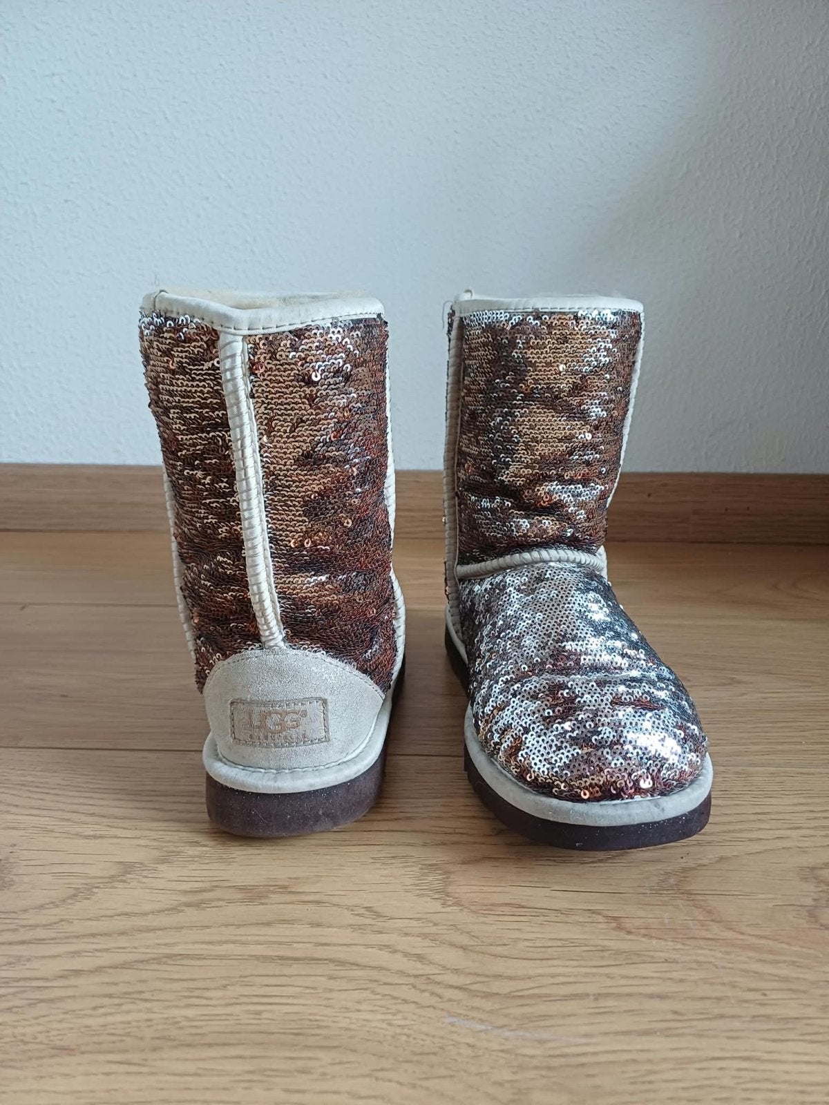 UGG Australia laarzen, Overige kleuren, Lage of Enkellaarzen, Ophalen of Verzenden, Gedragen