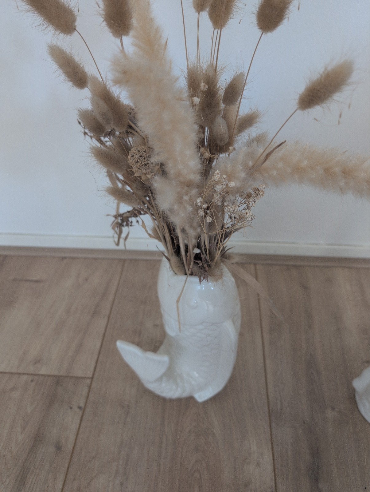 Gusta Vissen Vaas - Wit Keramiek Decoratieve Vaas, Huis en Inrichting, Woonaccessoires | Vazen, Wit, Ophalen of Verzenden, Zo goed als nieuw