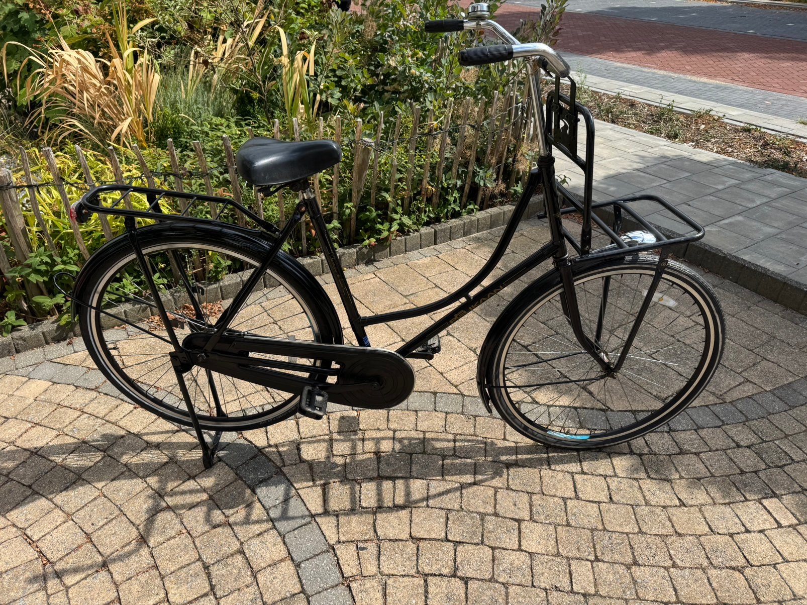 Te koop nette omafiets 28 inch, Fietsen en Brommers, Fietsen | Dames | Omafietsen, 56 cm of meer, Ophalen, Gebruikt, Terugtraprem
