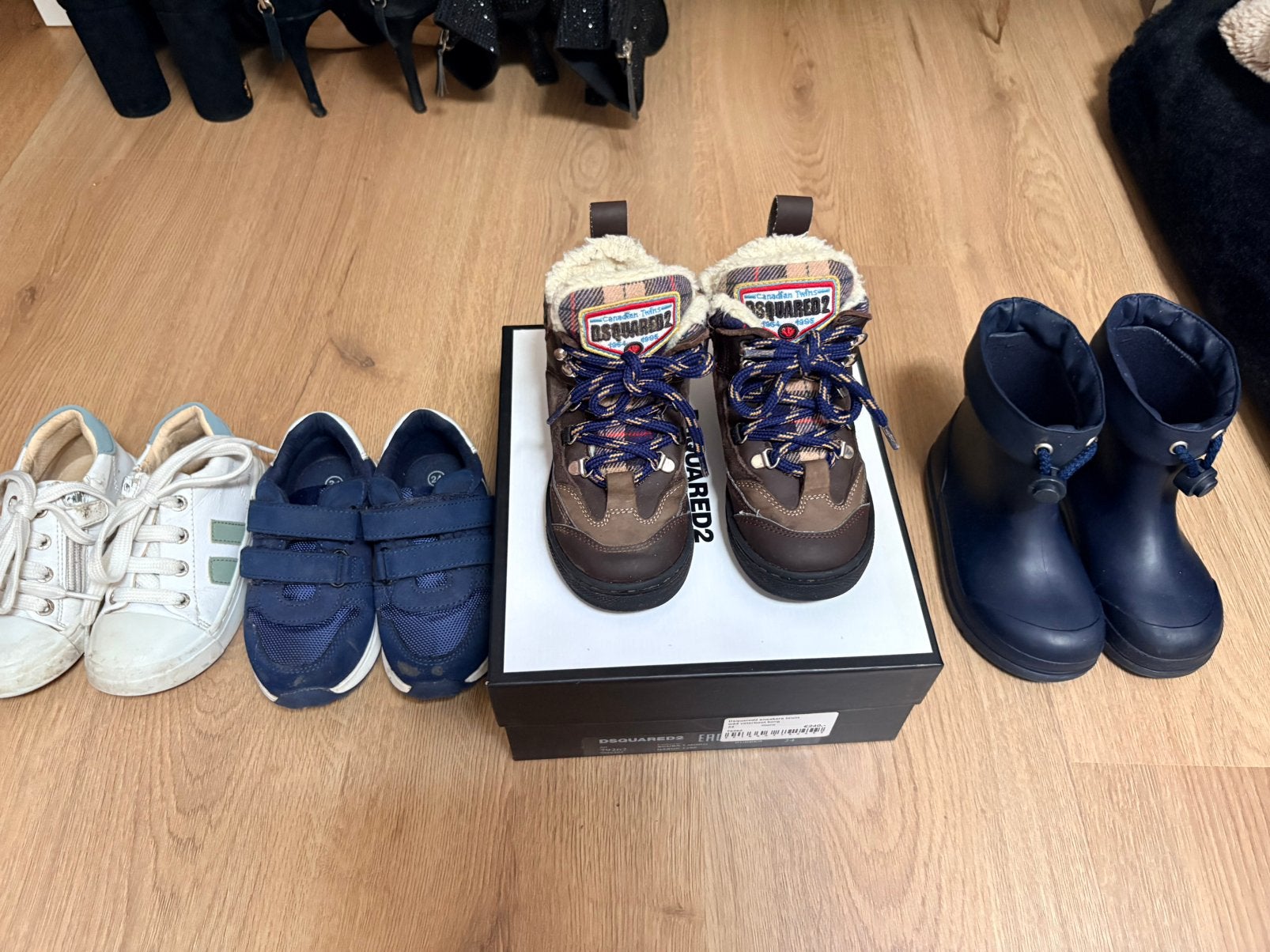 4 paar schoenen maat 24, Ophalen of Verzenden, Zo goed als nieuw, Jongetje, Schoentjes