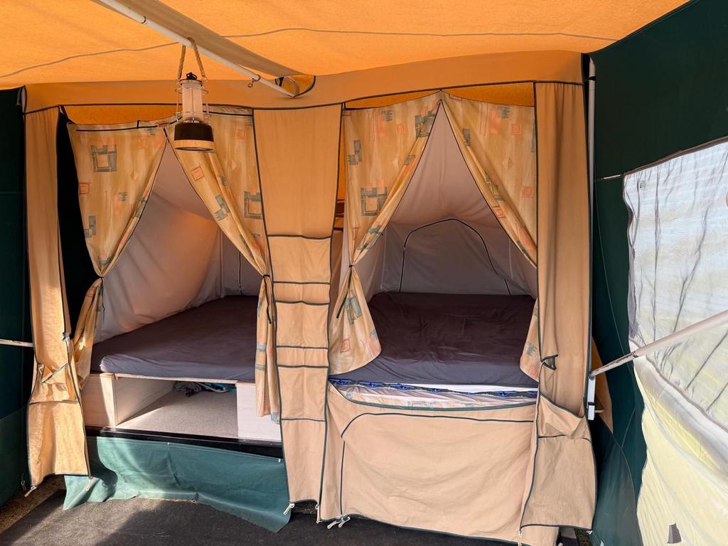 Ruime Trigano vouwwagen voor 4 personen, Caravans en Kamperen, Ophalen, Trigano, Aanwezig, Tot en met 4