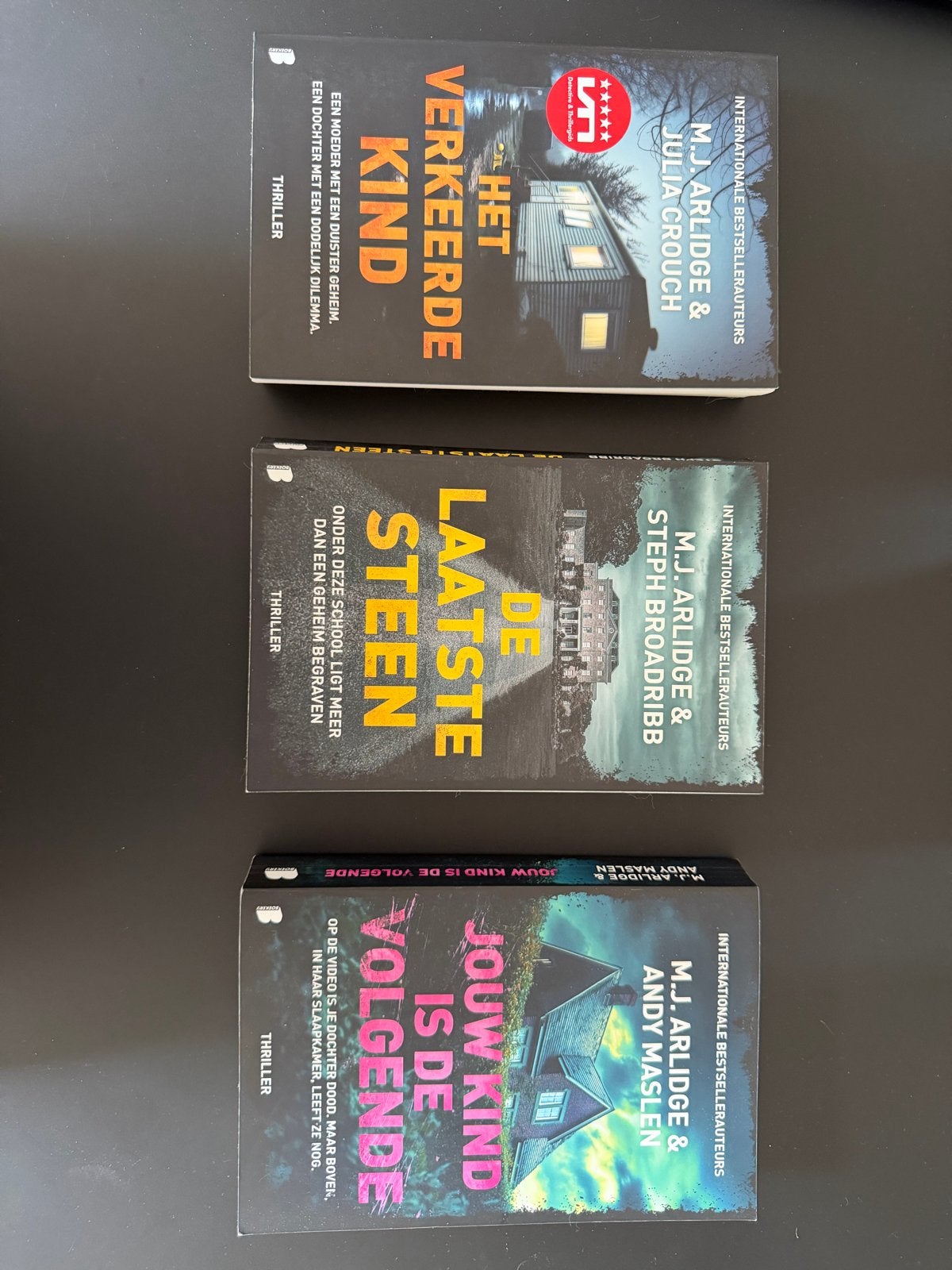 M.J. Arlidge Thriller Boeken Set - 3 Spannende Verhalen, Boeken, Thrillers, Ophalen, Gelezen, Nederland